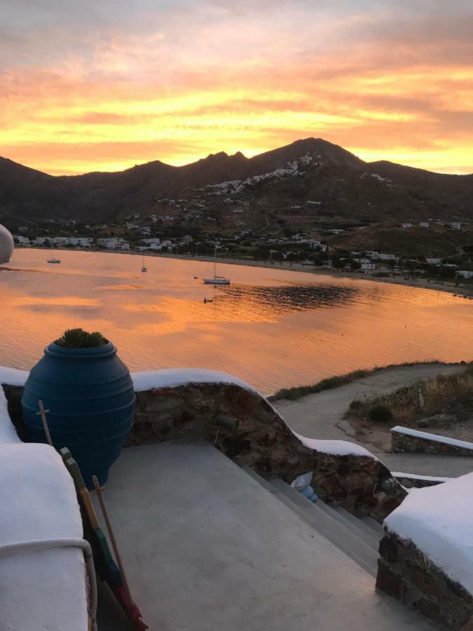 Amfitriti Serifos Λιβάδι Εξωτερικό φωτογραφία
